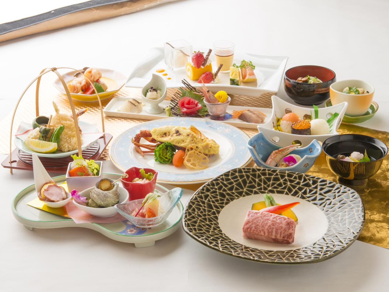 お祝いの席にふさわしい贅沢な「和洋折衷コース〈寿〉」