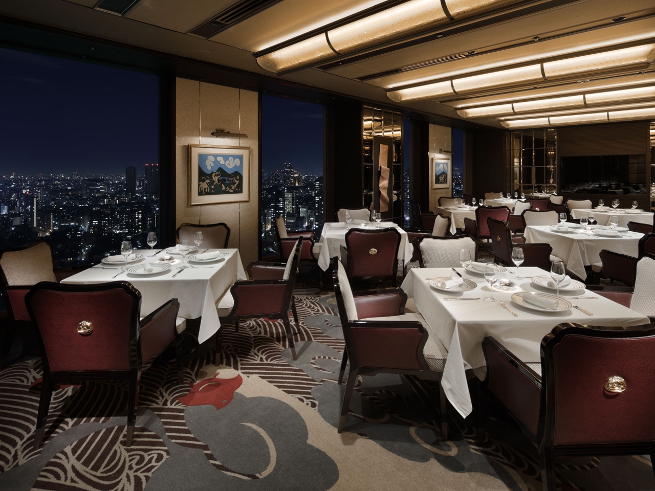 DINING & BAR TABLE 9 TOKYO