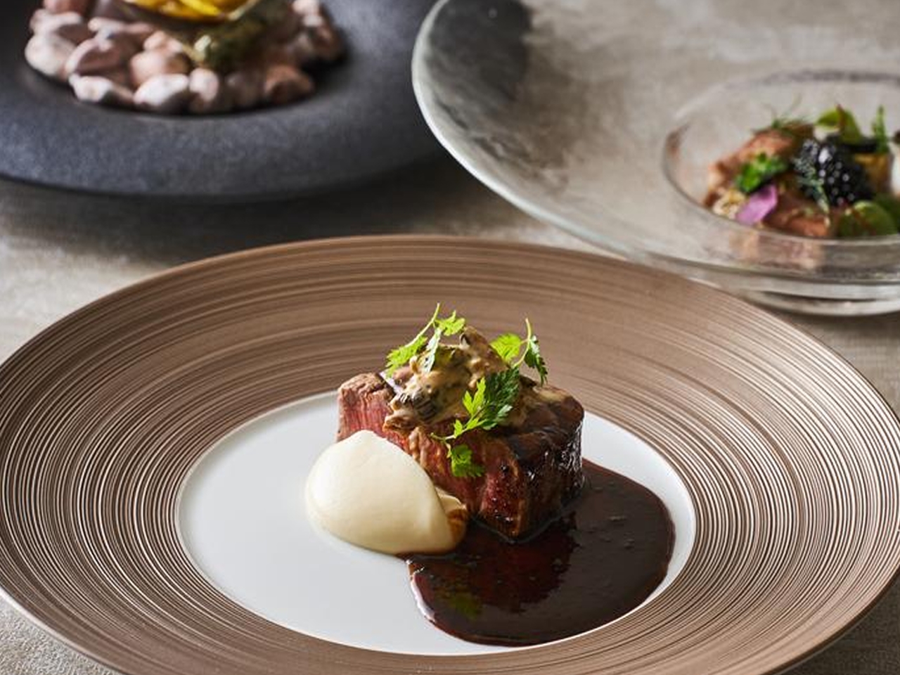 DINING ＆ BAR TABLE 9 TOKYO