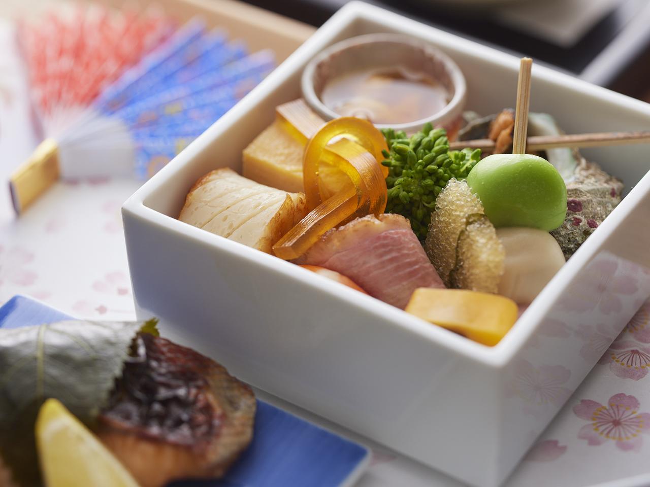 日本料理 Japanese Cuisine 桜丘