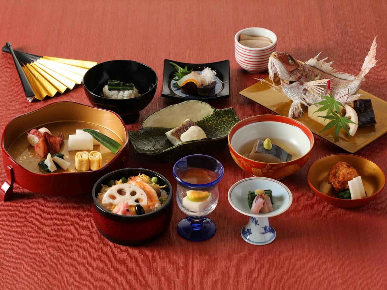 美しく盛り付けられた料理は素材の美味しさを存分に味わえます