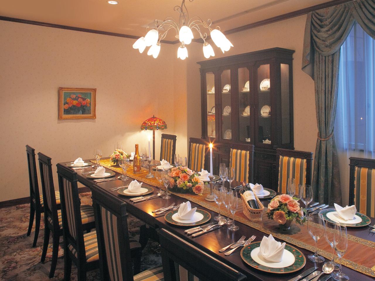 オールドイングランド 道後山の手ホテル